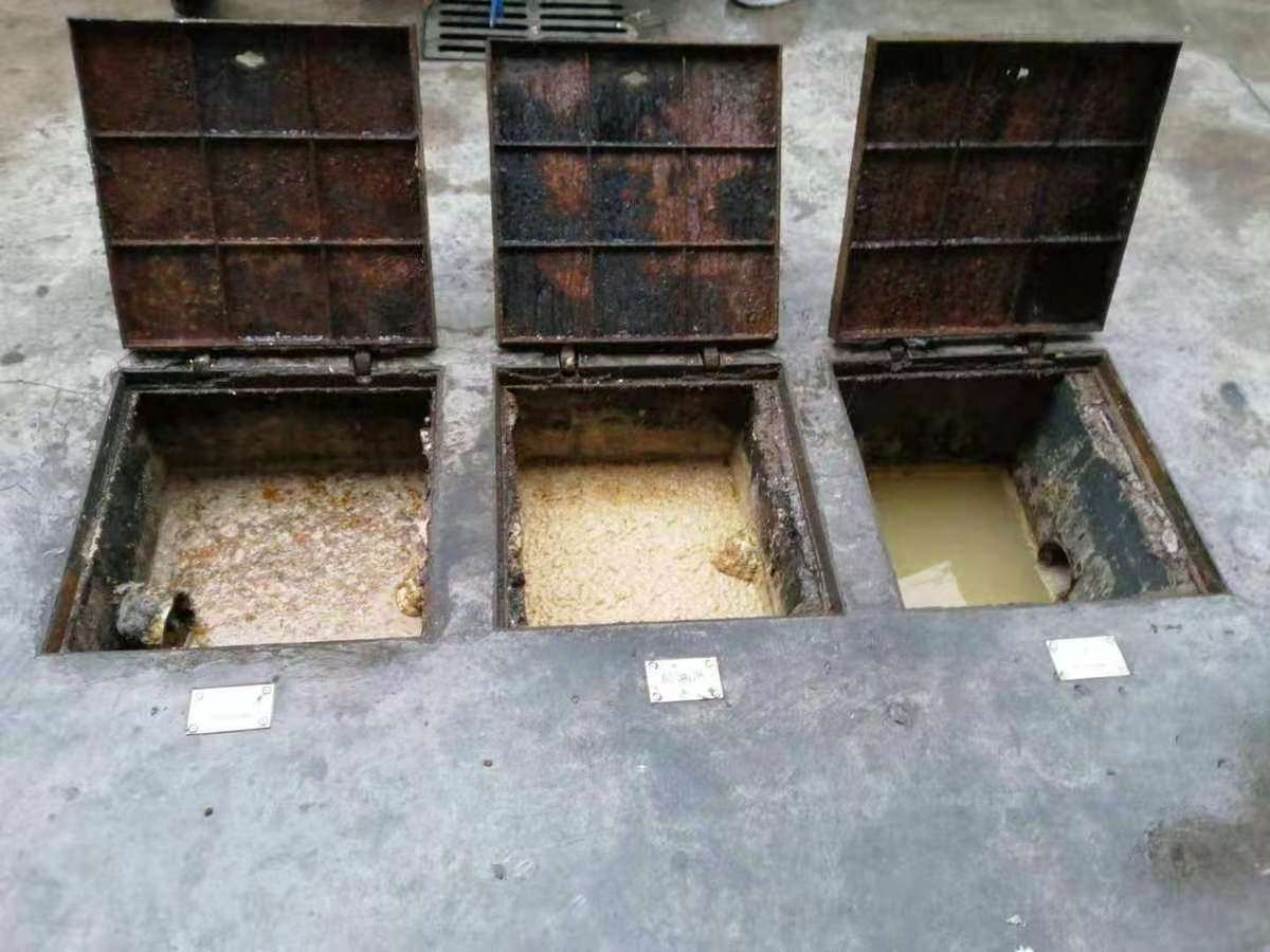 南口街道清理隔油池-污水池清掏